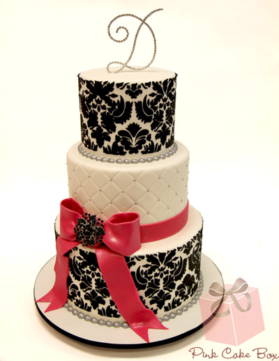 Black and White Sweet 16 Cake