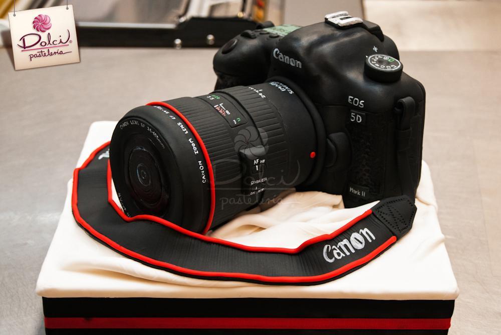 Canon Camera Cake