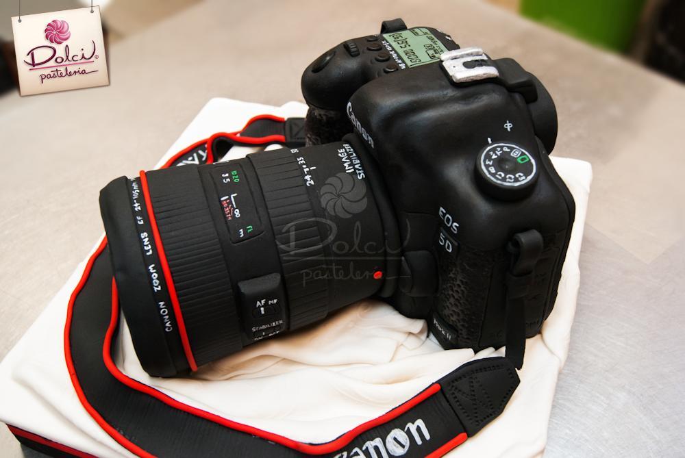 Canon Camera Cake