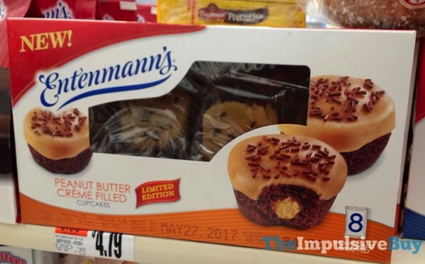 Chocolate Entenmann's Creme Cupcakes