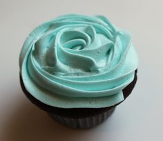 Cupcakes Tiffany Blue Roses