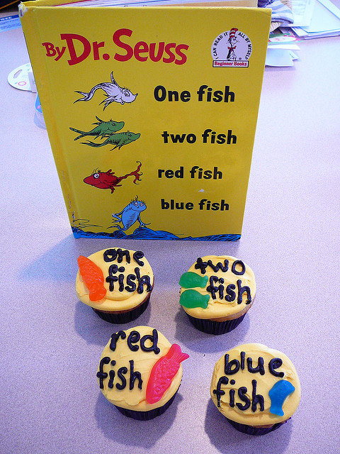 Dr. Seuss One Fish Two Fish Cupcakes