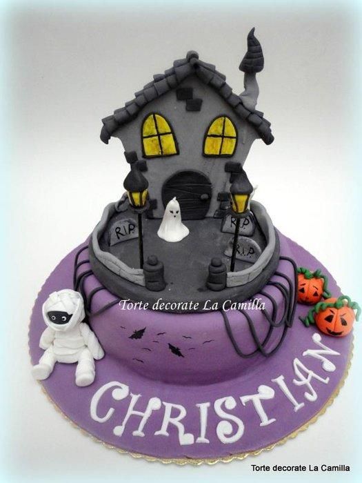 Halloween Haunted House Cake