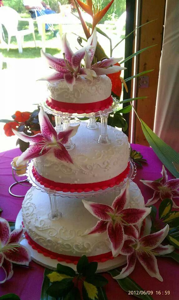 Hawaiian Theme Wedding Cake Hawaiian Theme Wedding Cake