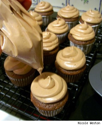 How to Put in a Piping Bag Frosting