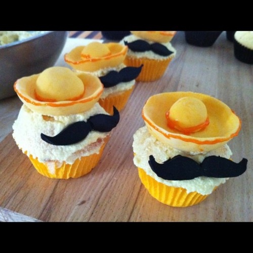 Mexican Mustache Cupcakes