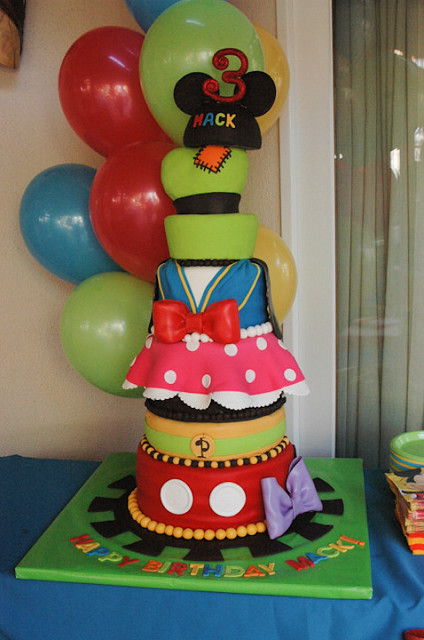 Mickey Mouse Clubhouse Cake