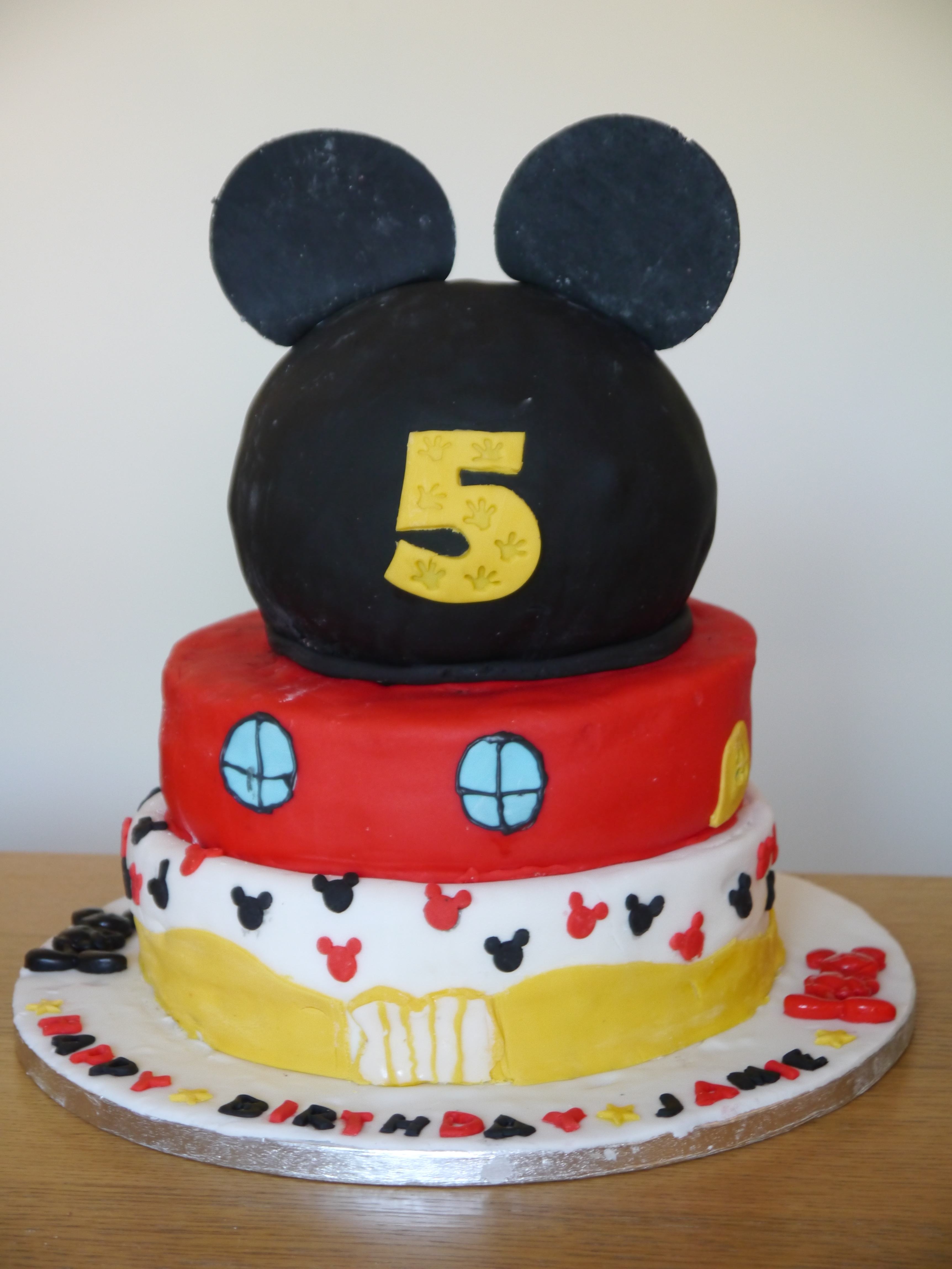 Mickey Mouse Clubhouse Cake