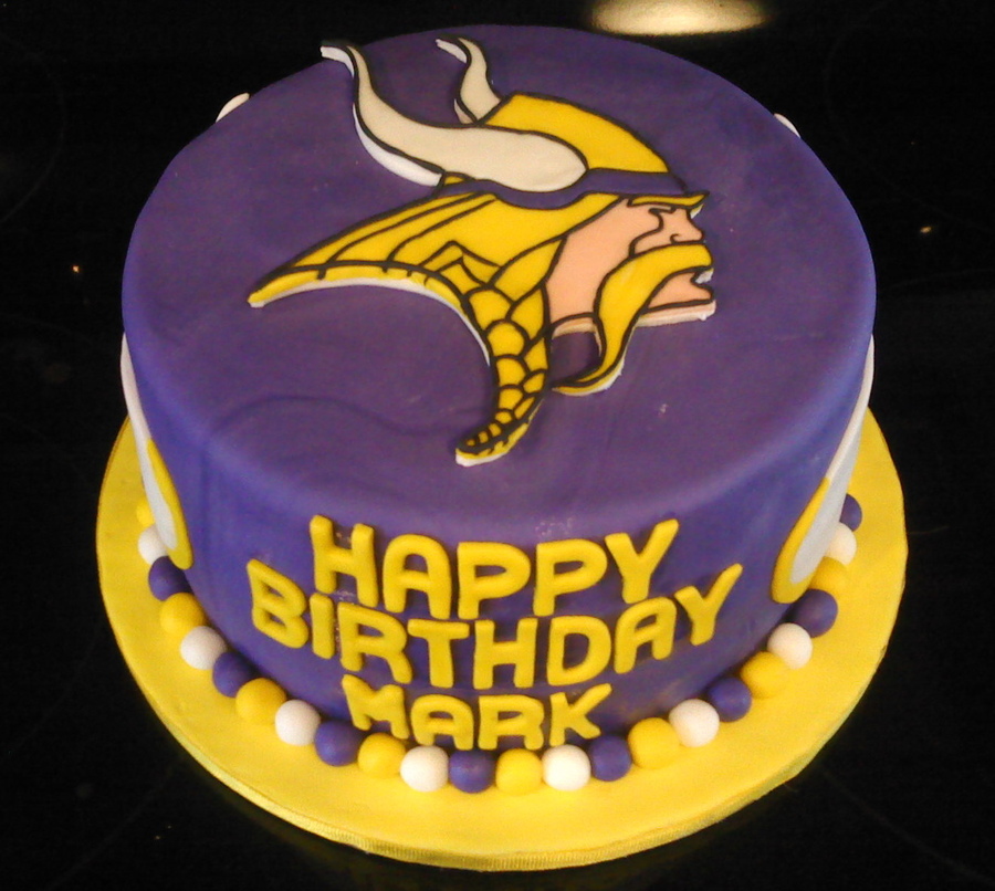 Minnesota Vikings Happy Birthday Cake
