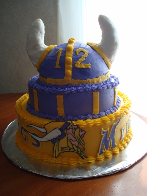 Minnesota Vikings Happy Birthday Cake