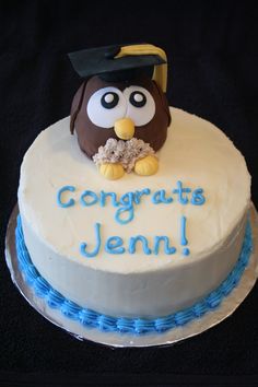 Owl Graduation Cake