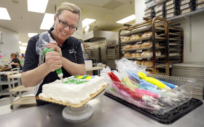 10 Photos of Piggly Wiggly Bakery Birthday Cakes Wonder Women 10 Photos of Piggly Wiggly Bakery Birthday Cakes Wonder Women