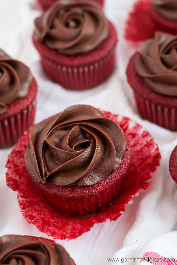 Red Velvet White Chocolate Cupcake with Roses