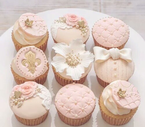Rose Gold Cakes and Cupcakes
