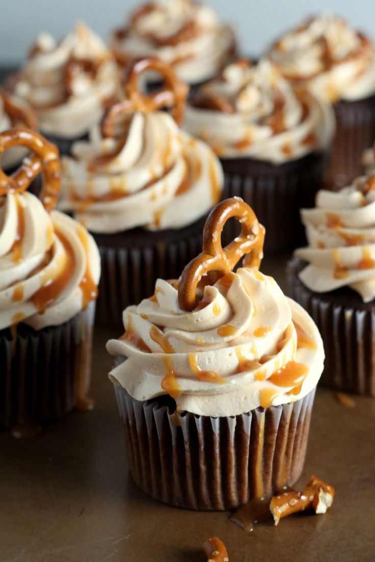 Salted Caramel Pretzel Cupcake