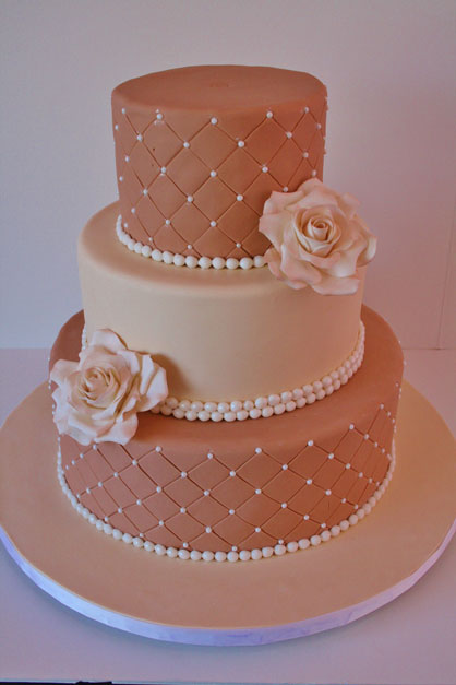 Simple Neutral Wedding Cake