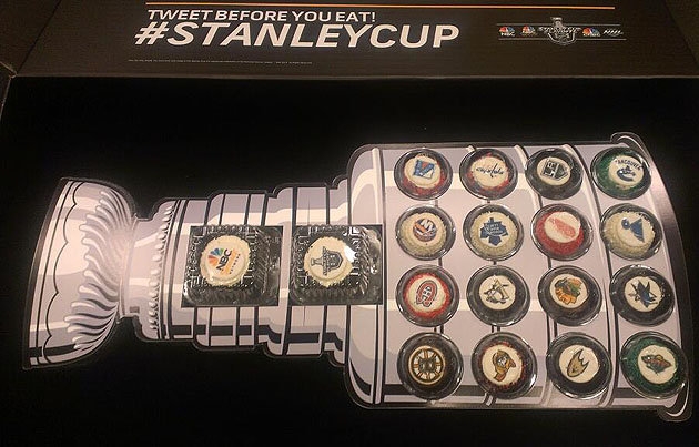 Stanley Cup Cupcake Cake