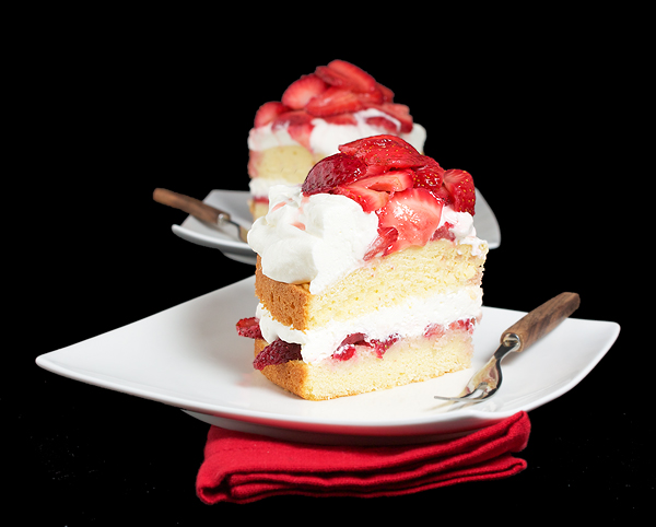 Strawberry Cream Cake Recipe