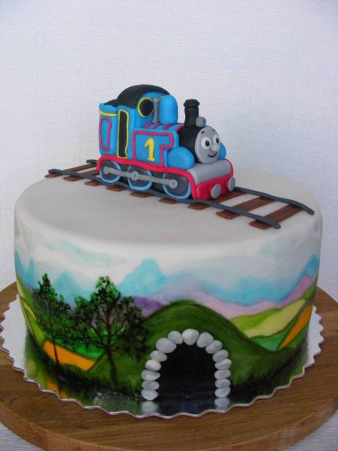 Thomas Tank Engine Cake