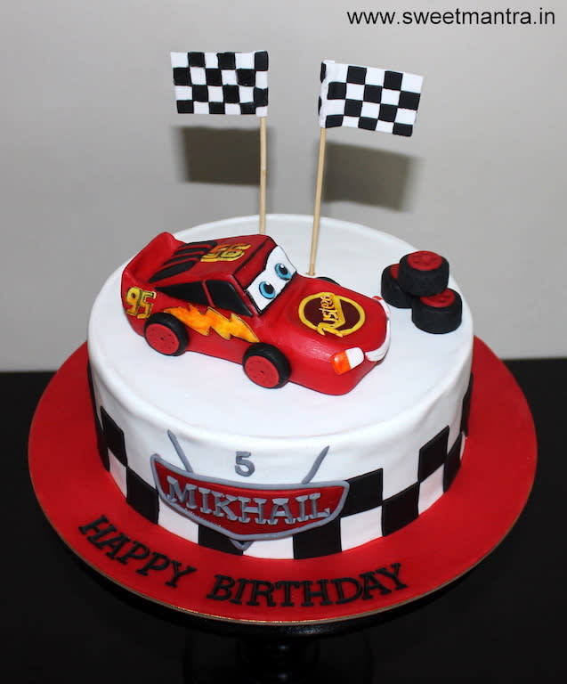 Cars Lightning McQueen Birthday Cake