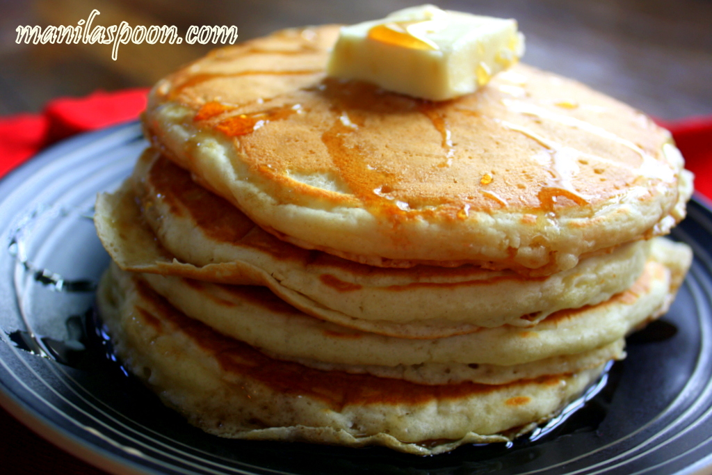 Easy Fluffy Homemade Pancakes