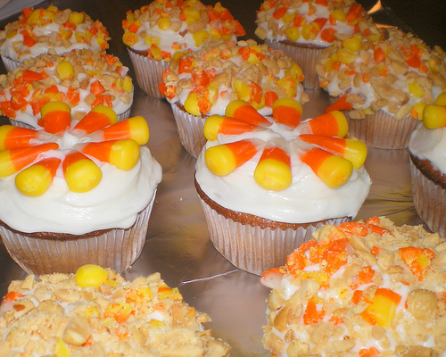 Halloween Candy Corn Cupcake Cake