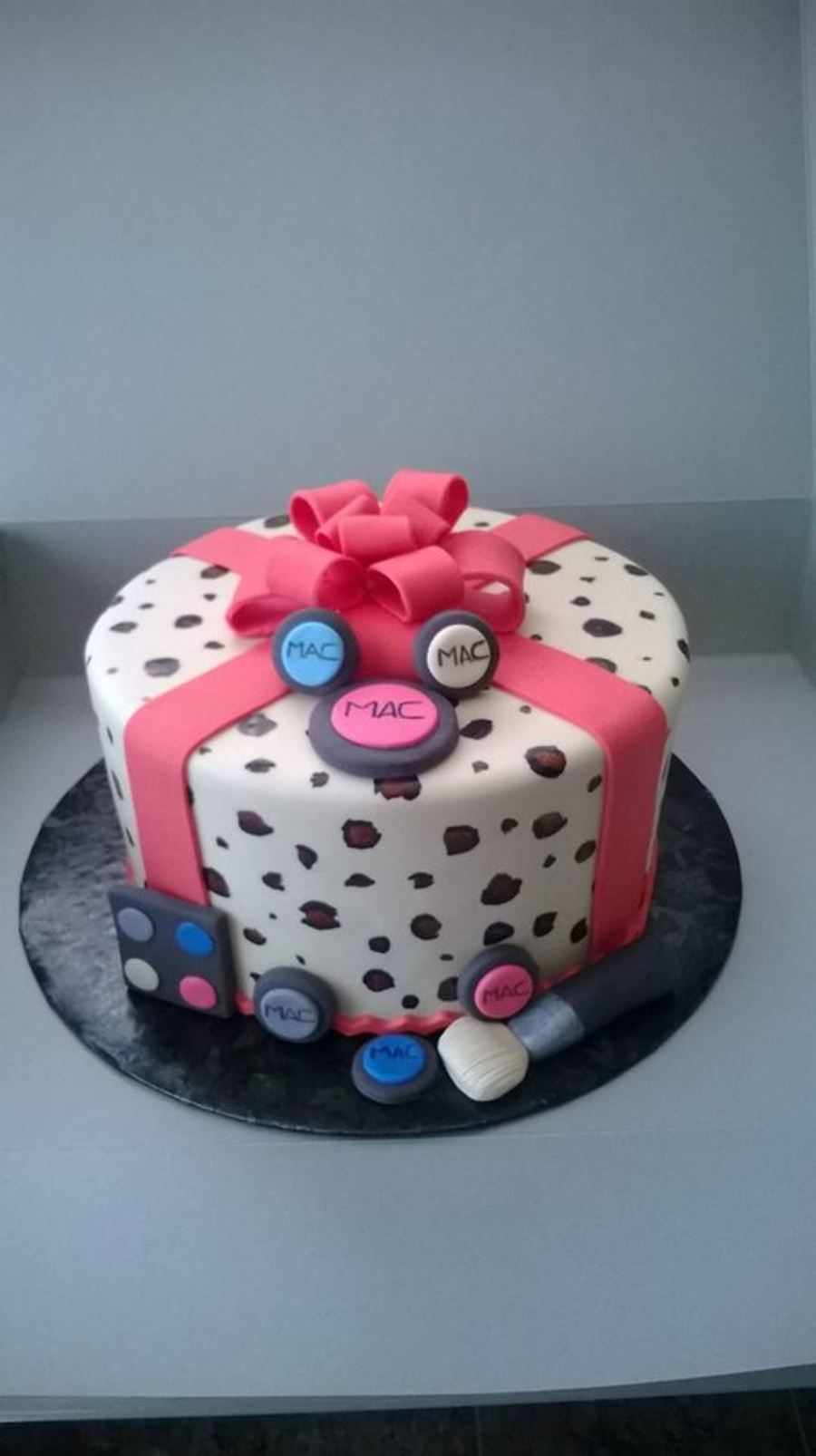 Leopard Print Bow Cake