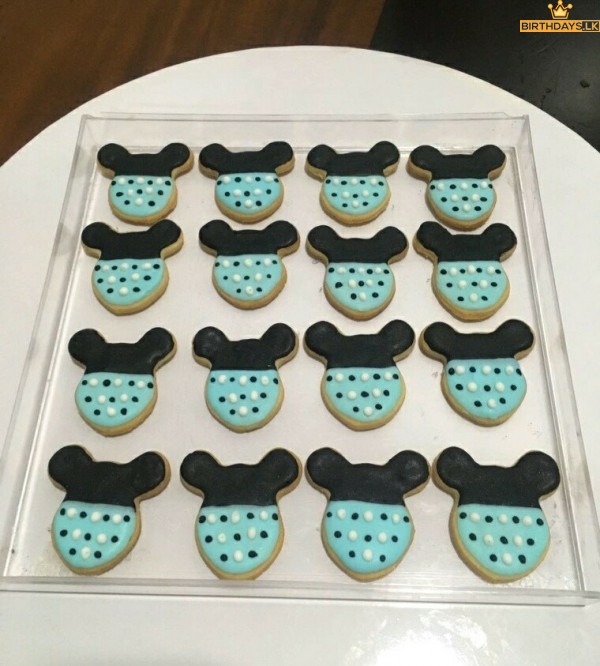 Minnie Mouse Birthday Cake Cookies