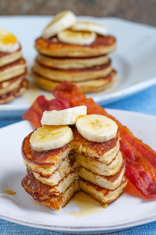 Paleo Banana Pancakes