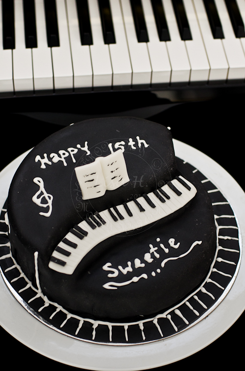 Piano Birthday Cake Piano Birthday Cake