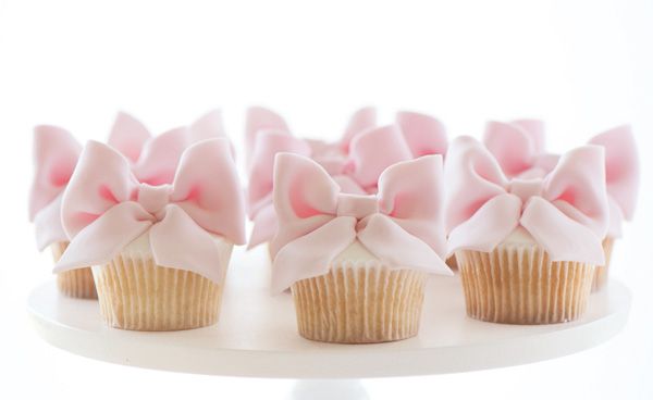 Pink Bow Cupcakes