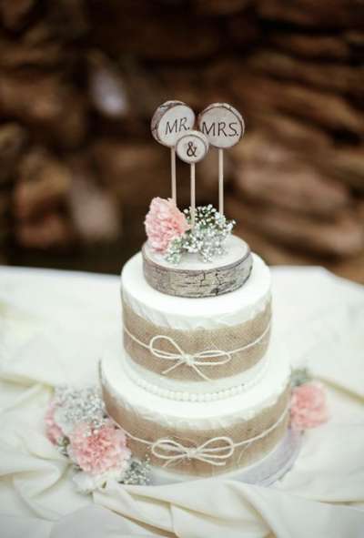 Rustic 2 Tier Wedding Cakes