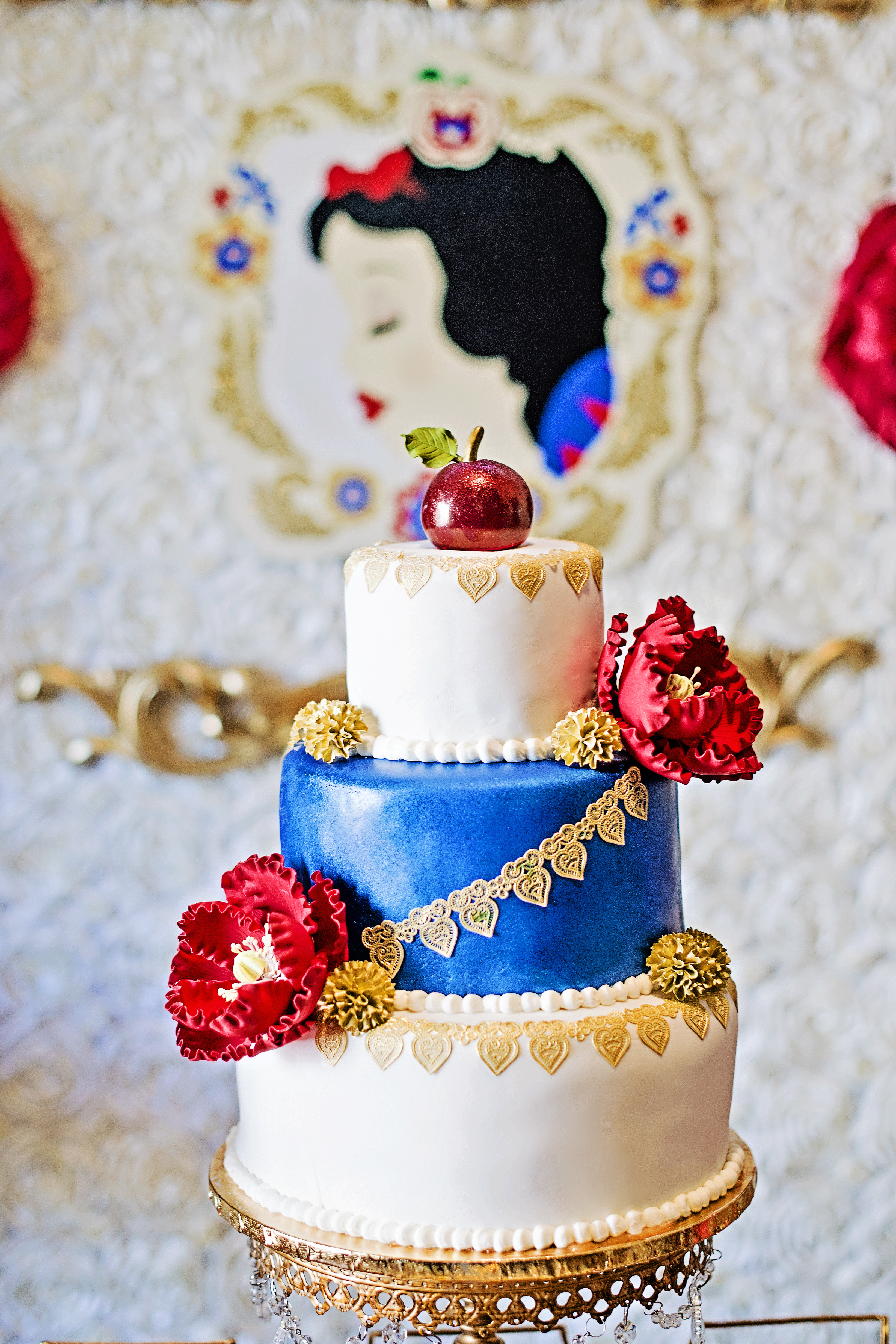12 Photos of Elegant Snow White Cakes 12 Photos of Elegant Snow White Cakes