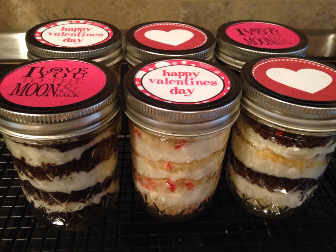 Valentine's Day Mason Jar Cake