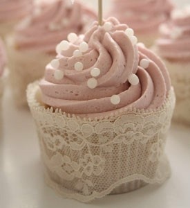 Vintage Lace Wedding Cupcakes