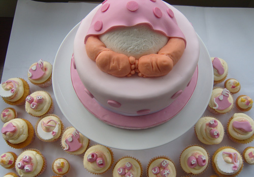 Baby Shower Cake with Cupcakes Baby Shower Cake with Cupcakes