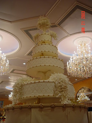 Big Elegant Wedding Cakes