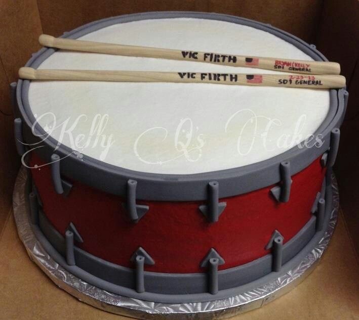 8 Photos of Drum Black And White Themed Cakes