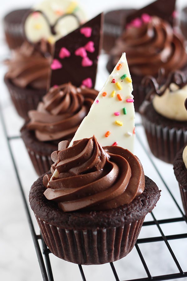 Easy Chocolate Cupcake Decorating Easy Chocolate Cupcake Decorating