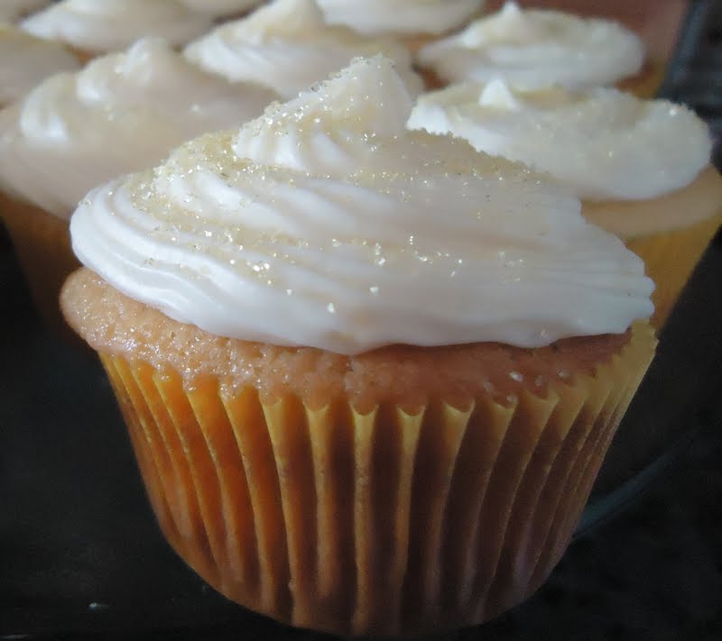 Filled Lemon Cupcakes with Cream Cheese Frosting
