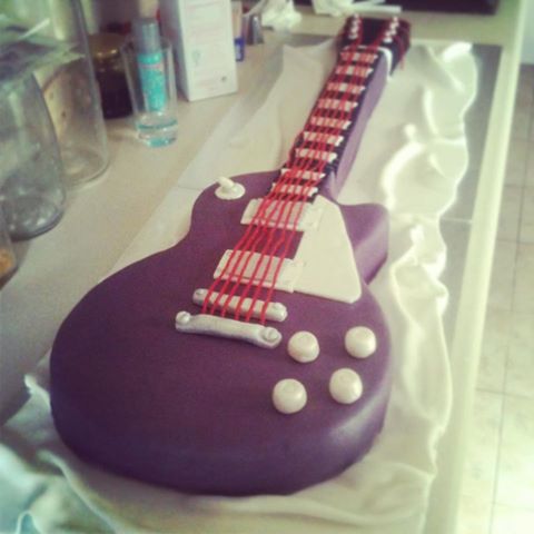 Guitar Birthday Cake Guitar Birthday Cake