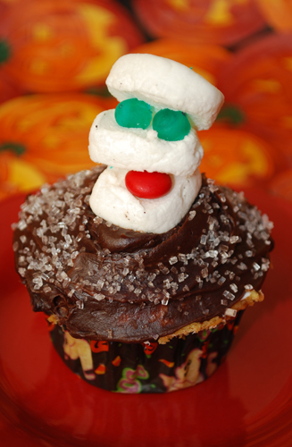 Halloween Cupcake Decorating