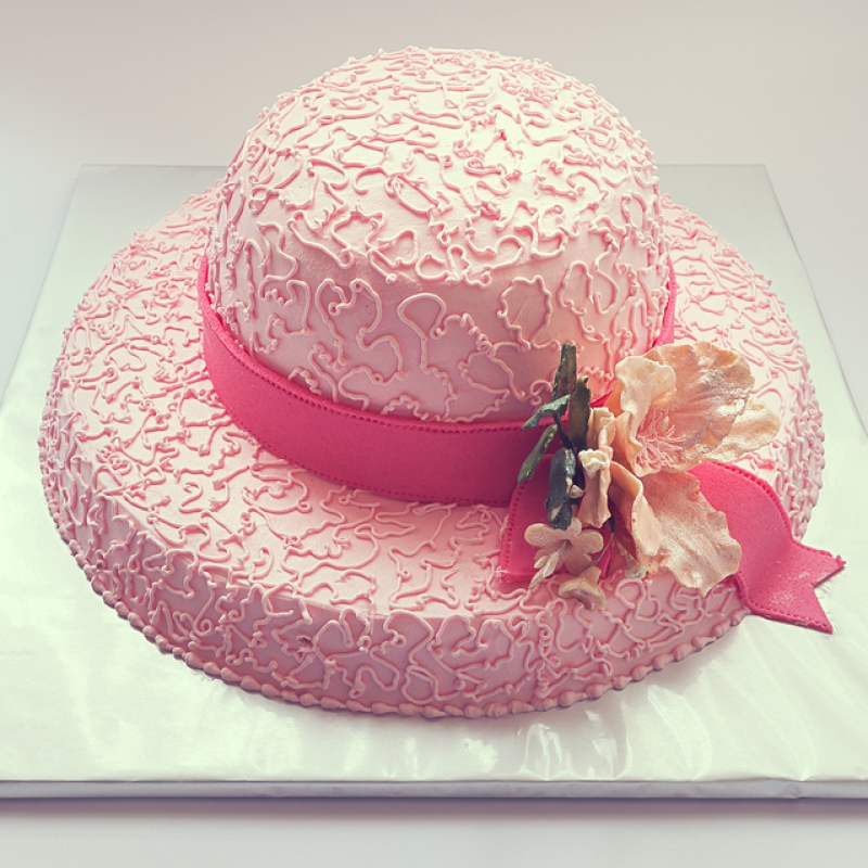 7 Photos of Ladies Hat Shaped Cakes