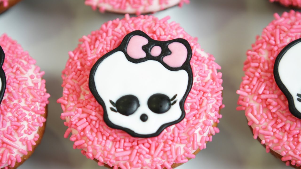 Monster High Cupcakes NERDY NUMMIES