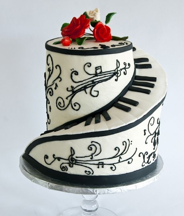 Piano Cake