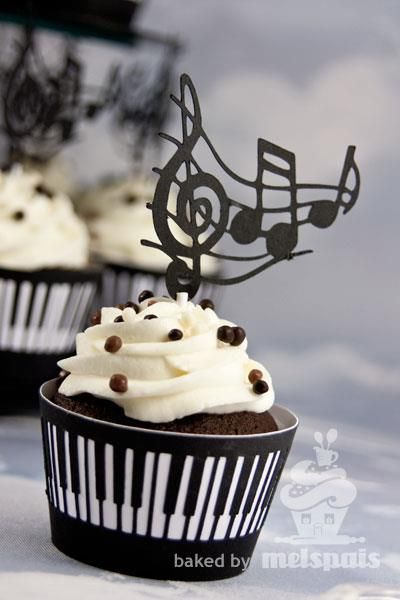 Piano Music Notes Cupcakes