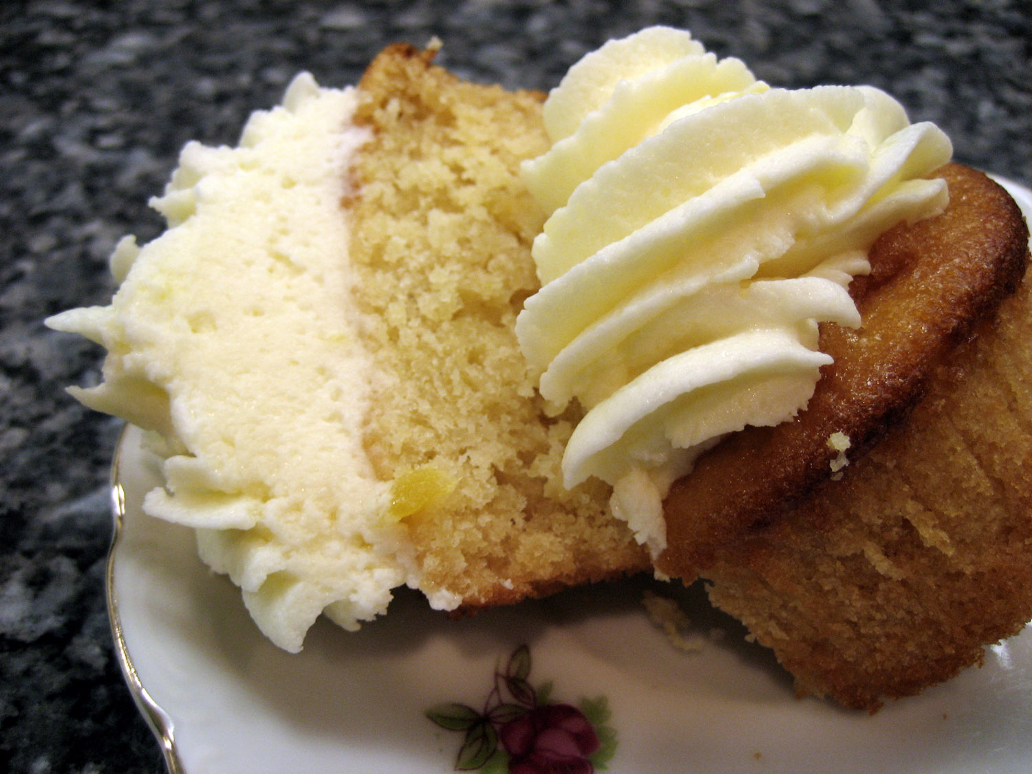 Pineapple Cupcakes