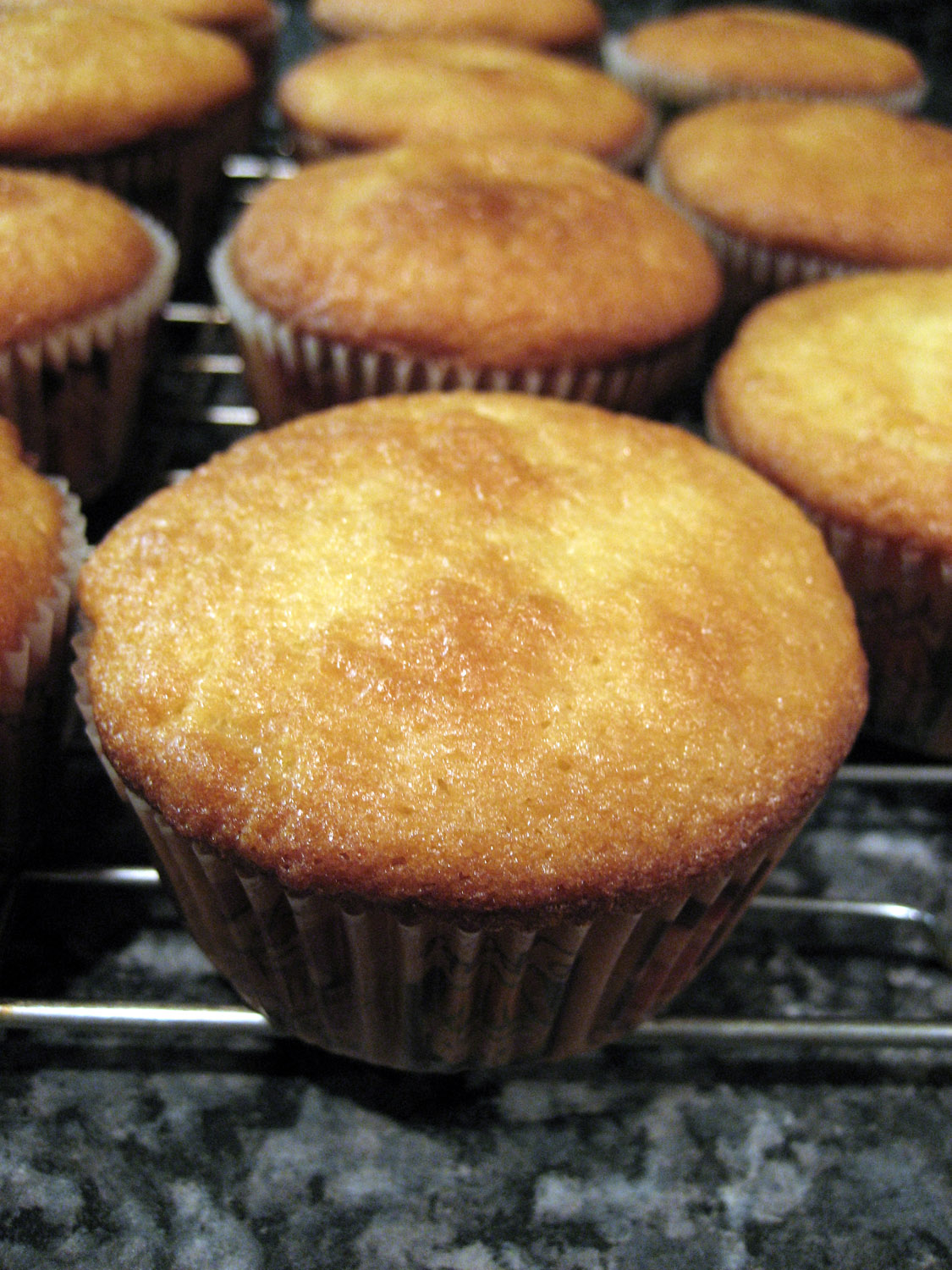 Pineapple Cupcakes