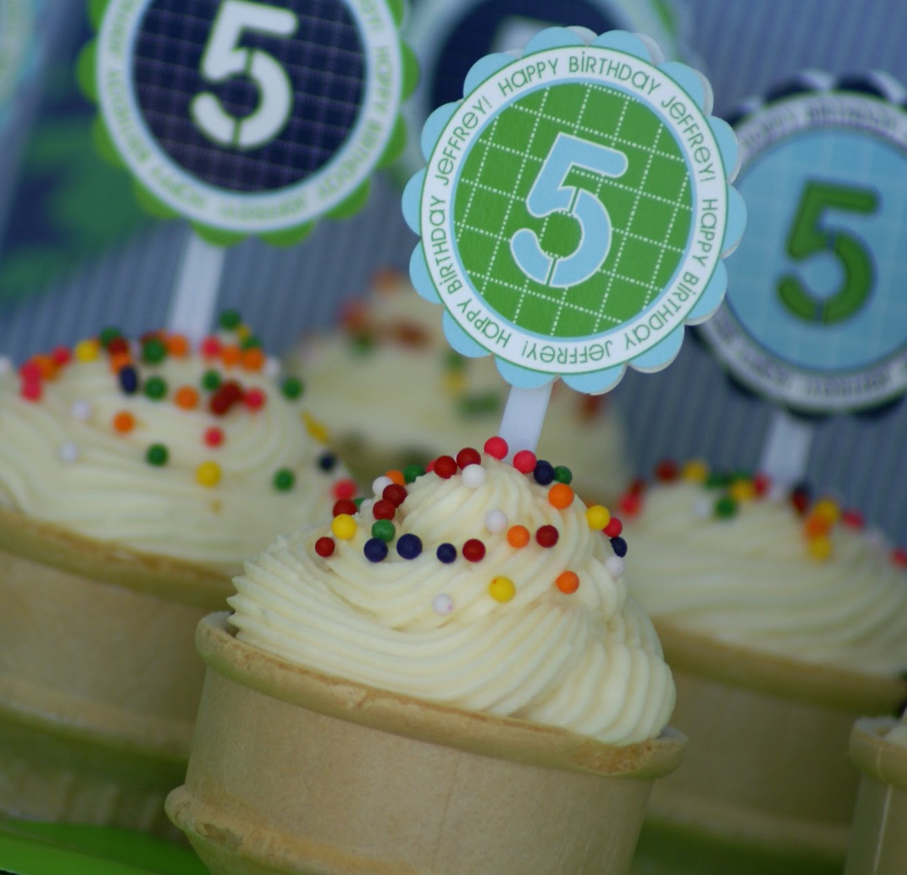 Pool Party Ice Cream Cone Cupcakes