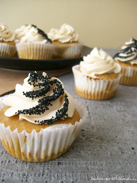 Pumpkin Cheesecake Cupcakes